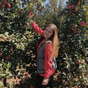 Meet your Posher, Chiara